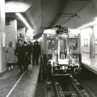 １９６８年２月１１日新宿駅
