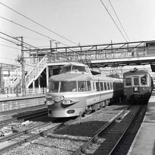 １９６７年１２月２４日東北沢駅